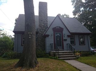 99 Eastwood Cir, West Roxbury, MA 02132