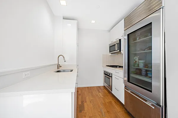 Rented by Corcoran | media 3