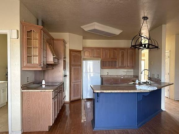 5th image of 3303 W 7th St