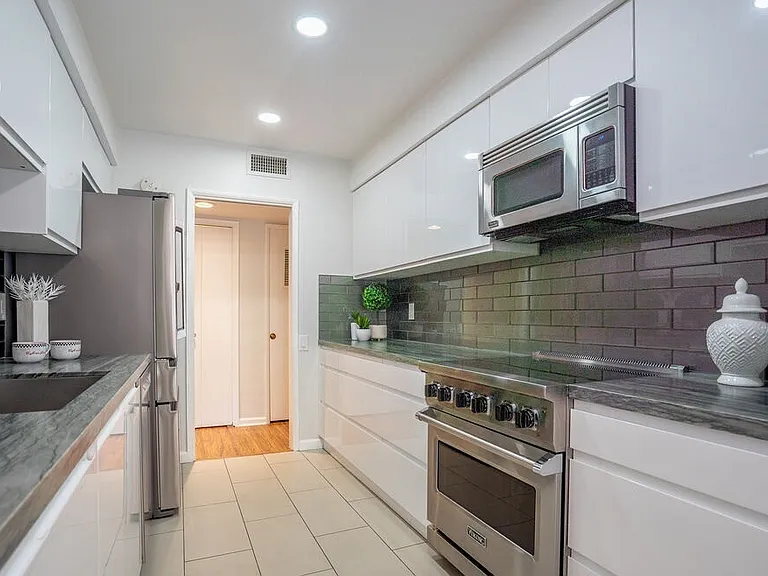 818 S Lucerne Blvd #80 — Photo 11