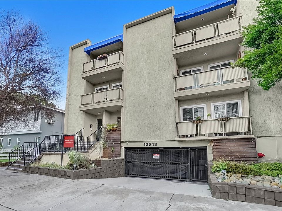 1st image of 13543 Moorpark St APT 2