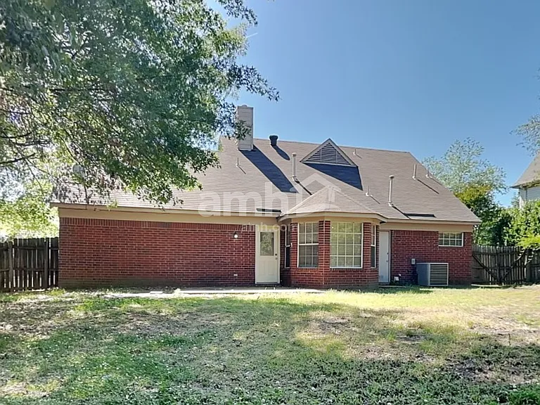 5802 Eagleston Dr — Photo 22