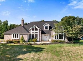 6198 Domarray St, Coopersburg, PA 18036