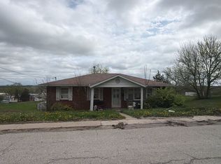 102 S Vine St, Milan, MO 63556