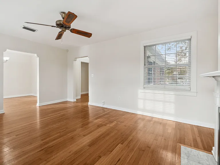 4164 Marquette Ave — Photo 9