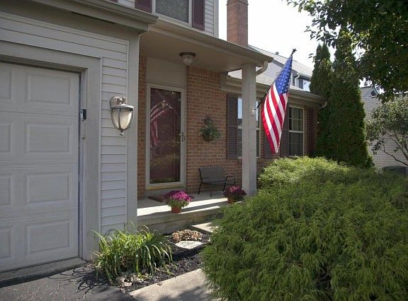 5th image of 9092 Holquest Dr