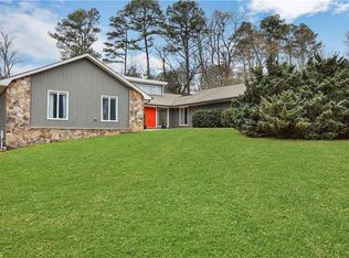 2069 Silversmith Ln, Stone Mountain, GA 30087
