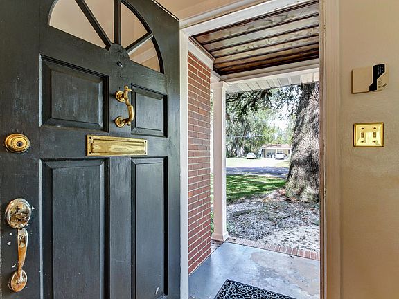 3rd image of 4316 Water Oak Ln