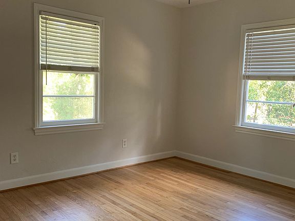 5th image of 217 S Brown Ave