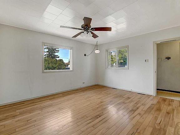 3rd image of 10115 N 110th Ave