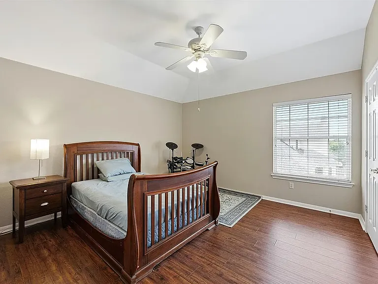 10700 Hastings Ln — Photo 27