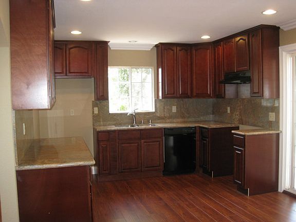 3rd image of 5020 Lyng Dr