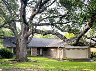 786 Loa Pl, Diamondhead, MS 39525