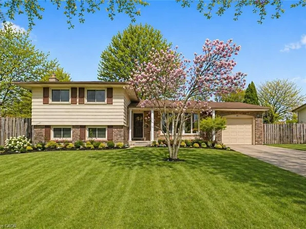 74 Macoomb Dr, Welland, ON L3C 5T9