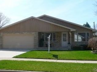 2701 Elmwood Ct, Appleton, WI 54911