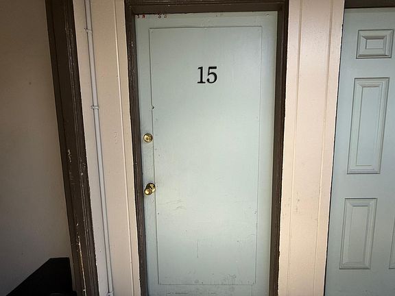 3rd image of 2501 Yoakum Blvd APT 15