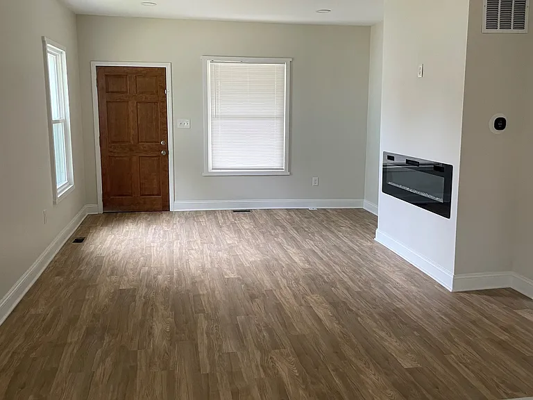 3234 Central Ave — Photo 11