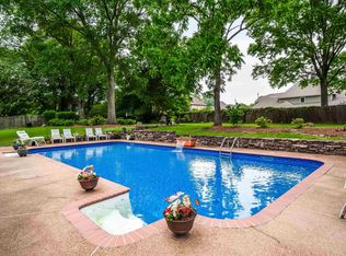 1050 Crosswinds Cv, Collierville, TN 38017