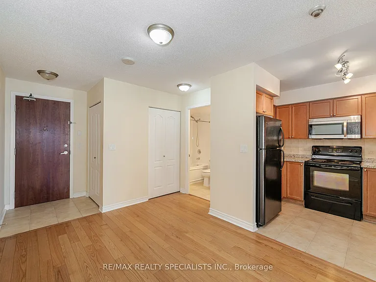 4090 Living Arts Dr #711 — Photo 9