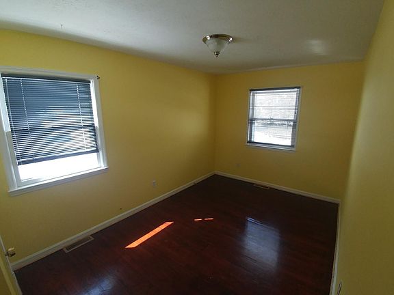 4th image of 1947 Wickland Dr