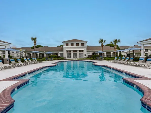 Chateau Des Lions Apartment Homes