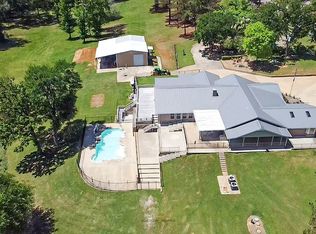 403 Acr 403, Palestine, TX 75803