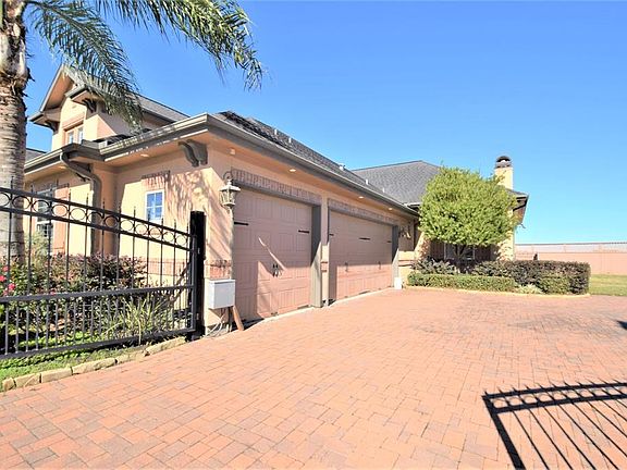 3rd image of 1601 Misty Glen Ln