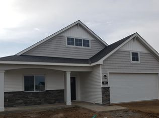 255 Emmy Ln, Hanover, MN 55341