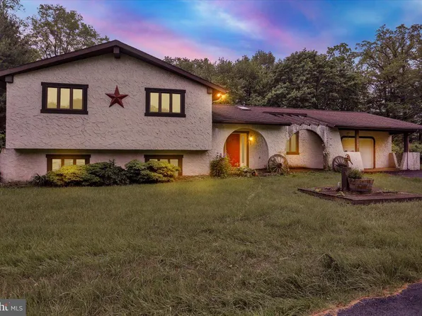 1184 Reservoir Rd, Honey Brook, PA 19344