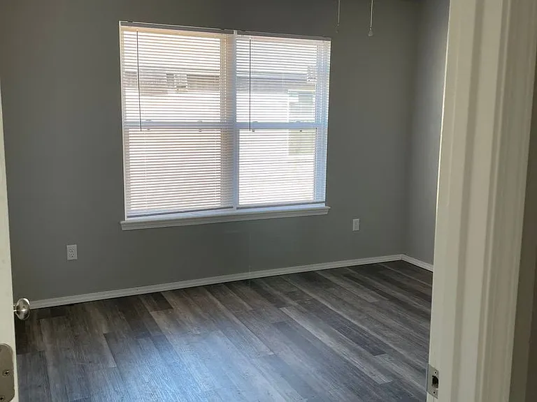 418 N 20th St — Photo 5