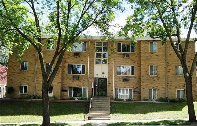 Randolph Apartments — Photo 19