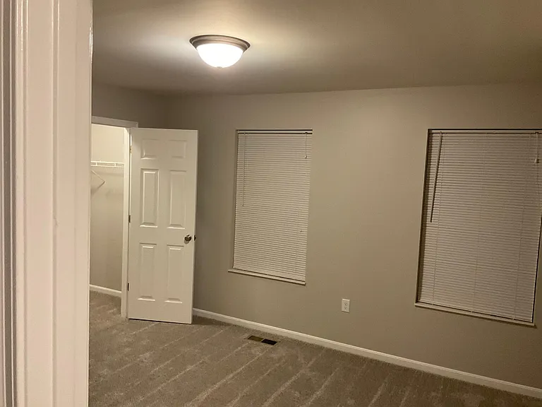 1388 Ashford Pl — Photo 15