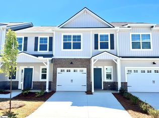 306 Hollenbeck Pl, Greenville, SC 29607