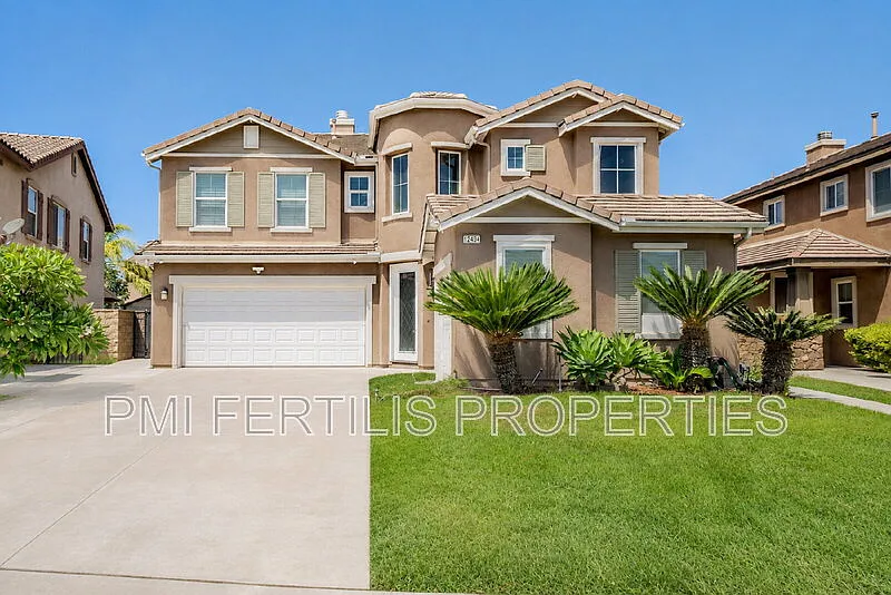 12494 Breeze Ln
