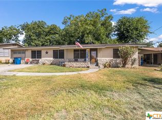 856 W Merriweather St, New Braunfels, TX 78130