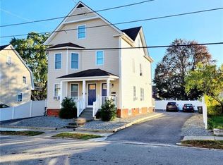 40 Hawthorne Ave, Cranston, RI 02910