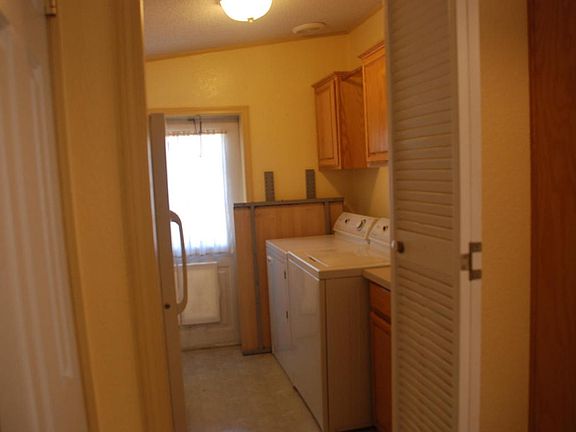5th image of 150 Noble Ln