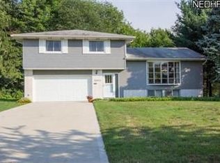 32973 Charmwood Oval, Solon, OH 44139