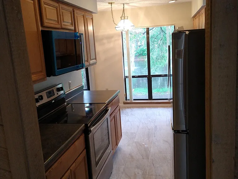 13706 Sweetwater Cove Pl — Photo 7