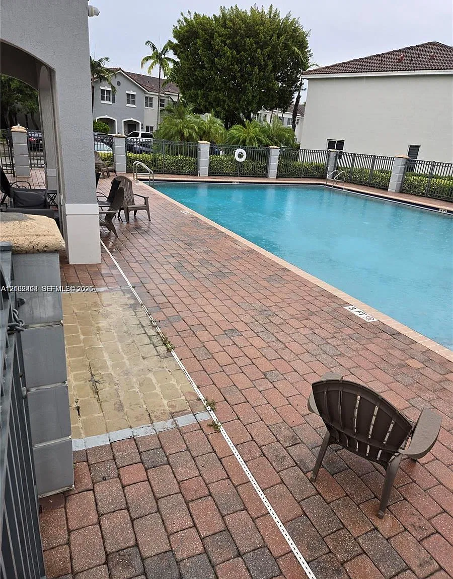 Venetia Grove — Photo 4