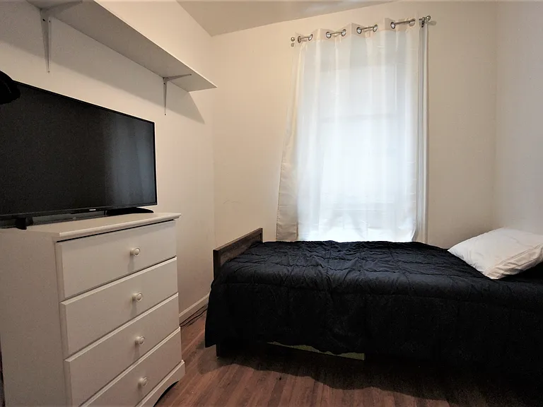 205 W 103rd St #1B1 — Photo 7