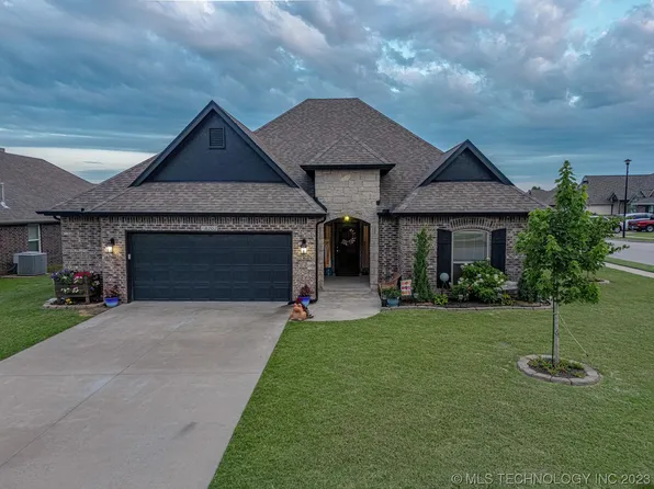 18202 E 49th Pl, Tulsa, OK 74134