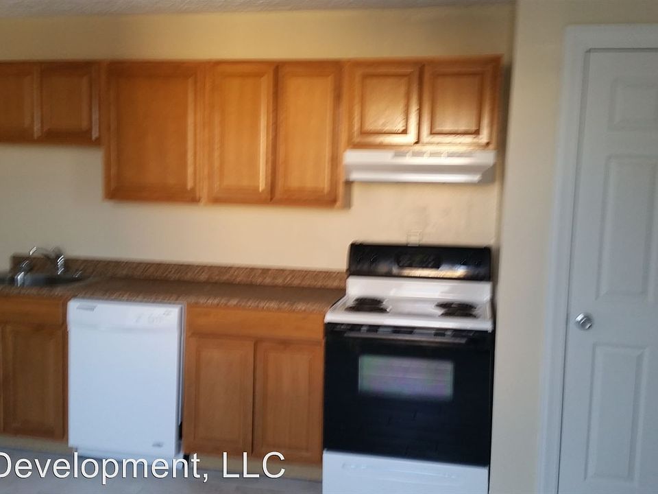 1st image of 555 Milton St APT 855