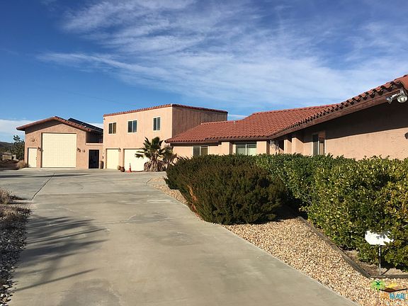 5th image of 56630 Bear Ct