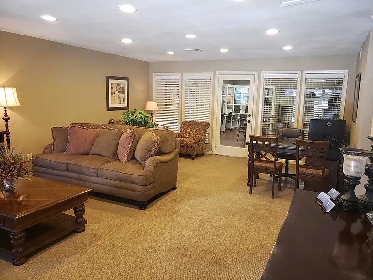 Dove Park Apartments — Photo 12