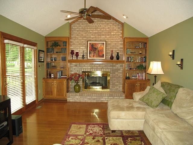 1st image of 5752 Earlsford Dr