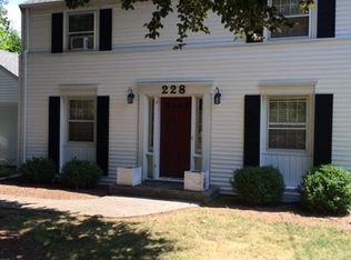 228 Ridgewood Rd, West Hartford, CT 06107