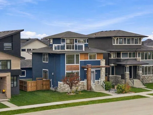 125 S Harmony Dr, Rocky View County, AB T3Z 0C5