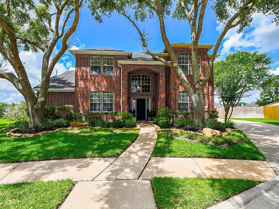 1st image of 15202 Flameleaf Gardens Ct