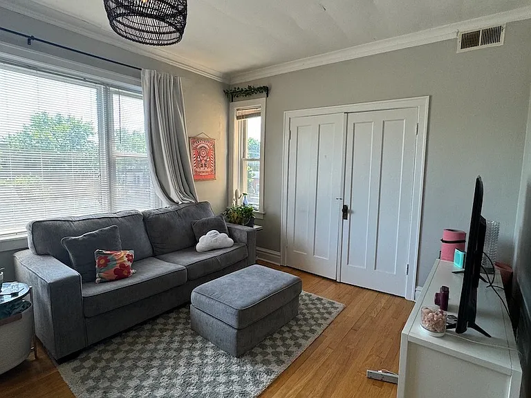 2912 N Albany Ave #3W — Photo 4